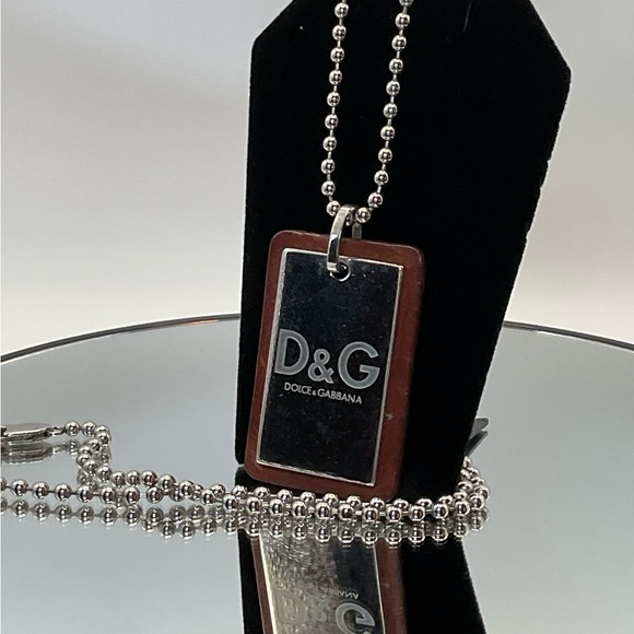 Dolce and Gabbana Silver Dog Tag Pendant Necklace - Picture 8 of 12